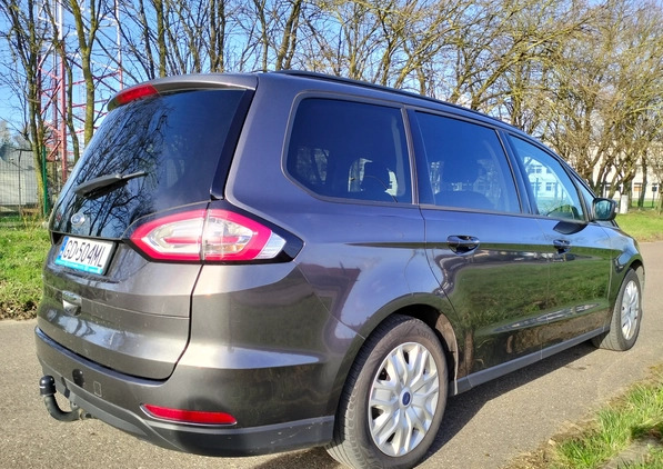 Ford Galaxy cena 69900 przebieg: 121000, rok produkcji 2016 z Gdańsk małe 92